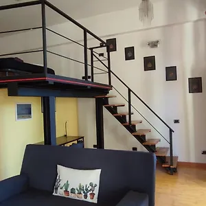 https://la-casa-di-amy-loft-corvetto.italymilanhotels.net