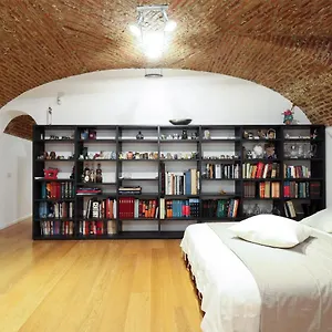 https://milan-center-luxury-loft.italymilanhotels.net